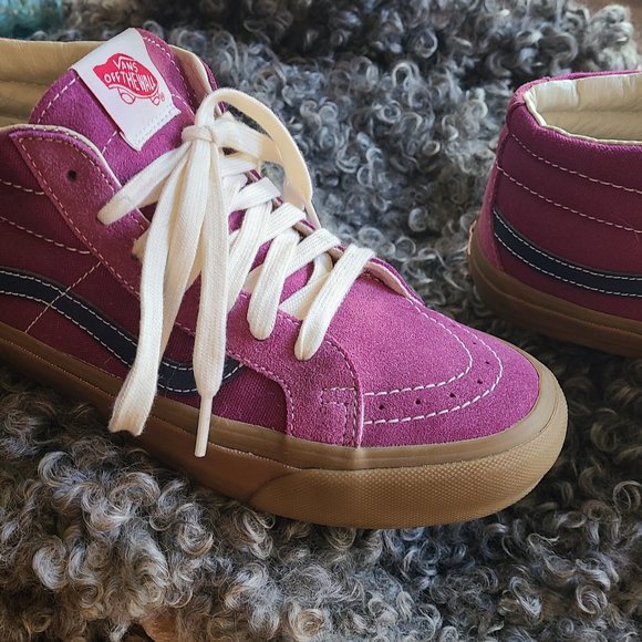 NWOT Retro Purple Suede Sk8-Mid - Picture 5 of 9